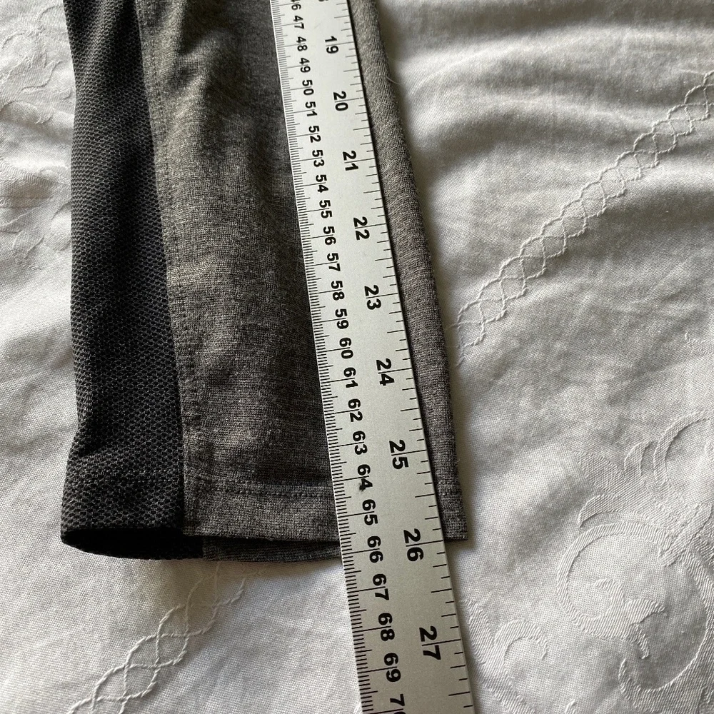 Lululemon Men's Gray Long Sleeve Activewear‎ T-shirt Size Large - Picture 9 of 11